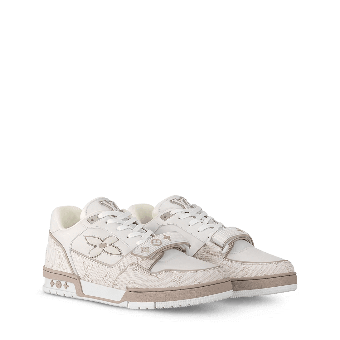 06ff1356d16d8698d8f8e19cd4ee37ac.png Louis Vuitton 1AHTUA LV Trainer Sneaker - Image 1