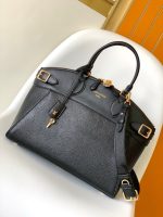 Louis Vuitton M22914 Vendôme MM - Image 2