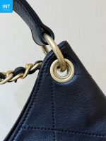 Chanel Maxi Hobo Bag AS5970 - Image 20