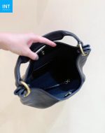 Chanel Maxi Hobo Bag AS5970 - Image 4