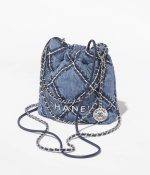 CHANEL 22 mini handbag