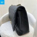 CHANEL Classic Maxi Handbag GRAINED CALFSKIN & GOLD METAL - Image 7