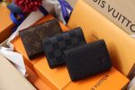 Louis Vuitton Small Wallet, gifts are random.