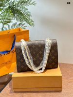 Louis Vuitton Victoire Handbag Monogram Canvas and Leather - Image 6