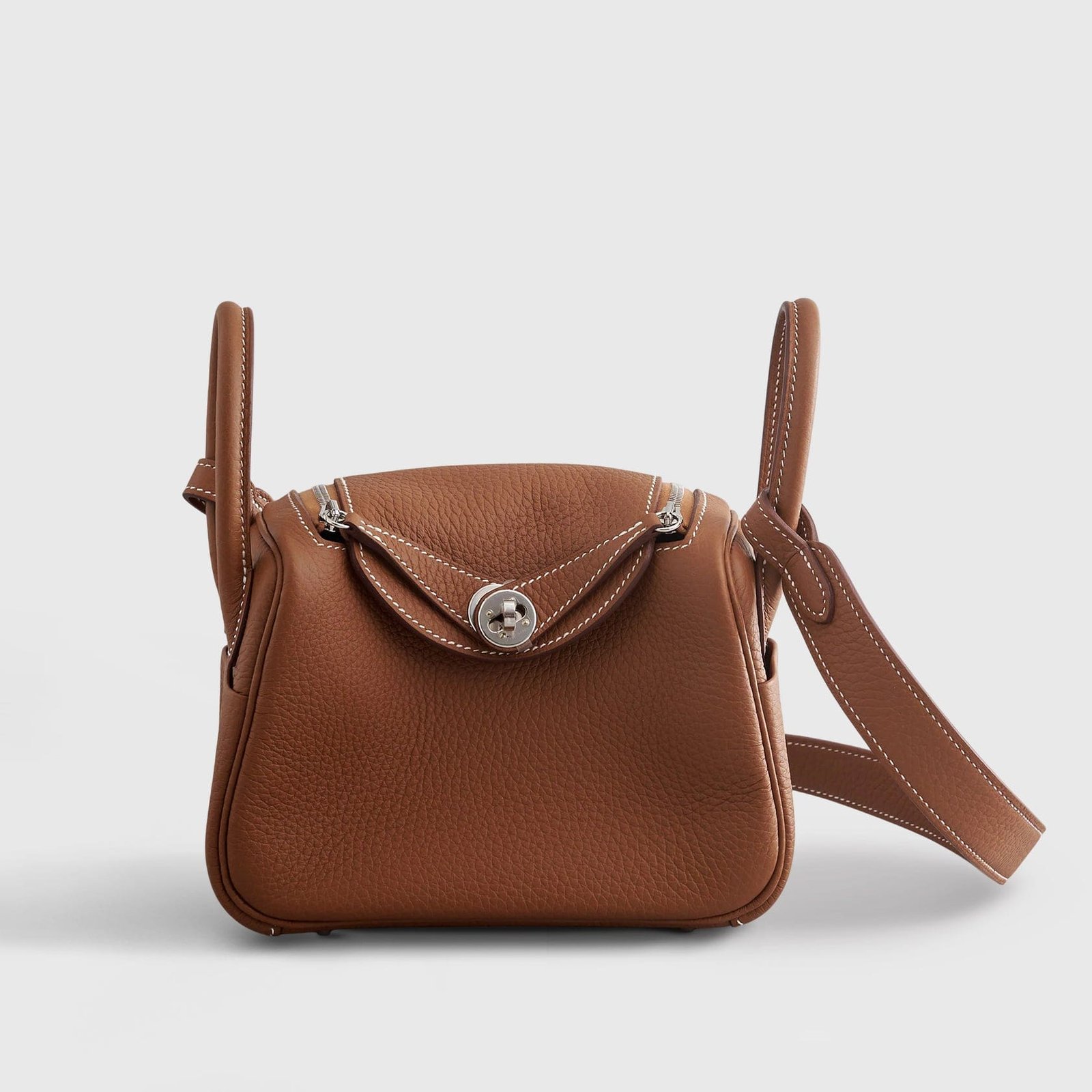 202HermesLindy20ClemenceGoldPalladiumHardware.jpg Hermès Lindy 20 Clemence Gold Palladium Hardware - Image 1