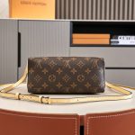 Louis Vuitton M11672 Bloom Pouch - Image 6
