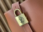 Louis Vuitton M25342 Medium LOW KEY CABAS - Image 10