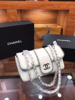 CHANEL Lambskin Mini Madison Flap White - Image 2