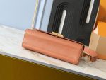 Louis Vuitton M24640 Soft Twist - Image 6