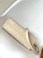 Louis Vuitton M23698 OnTheGo East West - Image 9
