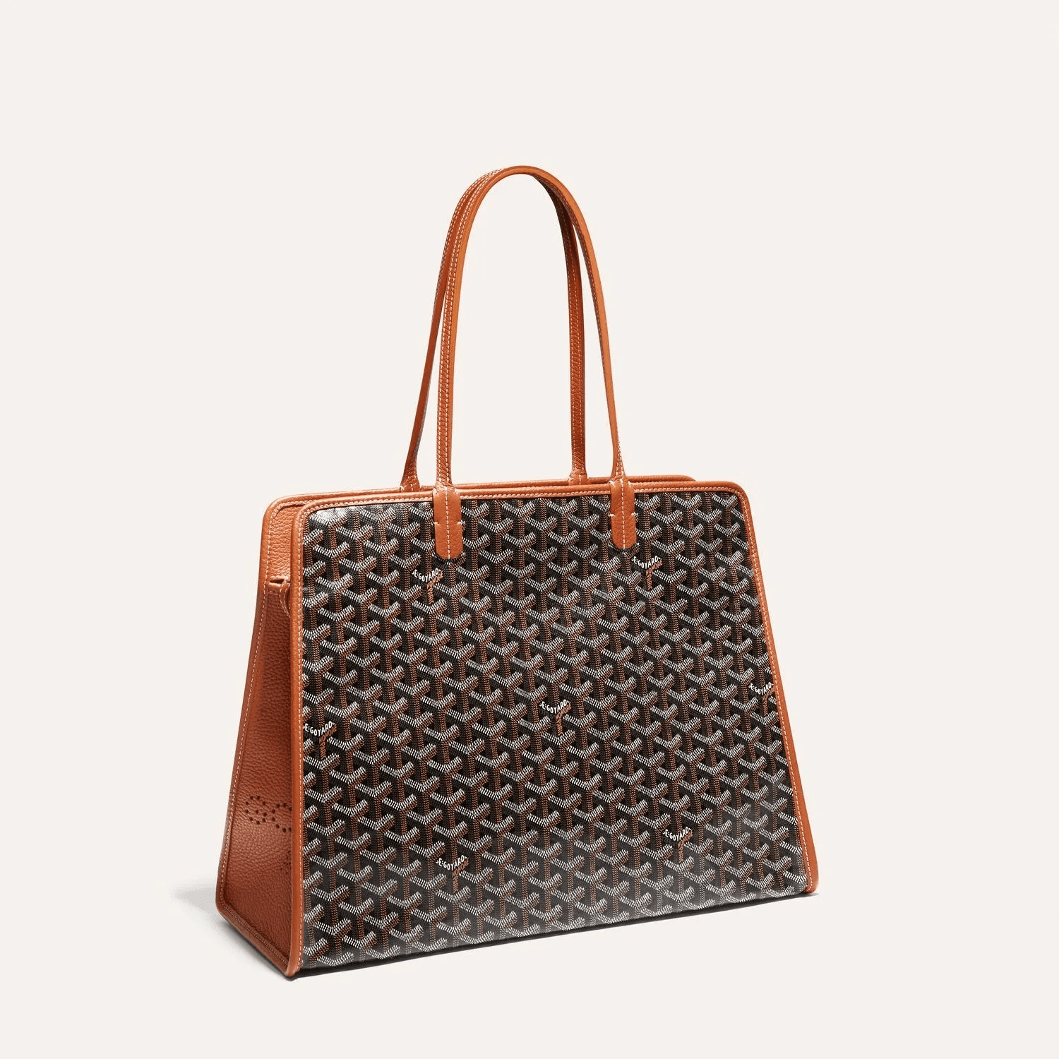 41fde1252cedb80042cbd2535d8c3b66.png Goyard Hardy PM Bag - Image 1