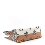 Louis Vuitton Monogram Giant Jungle Onthego GM Ivory - Image 8