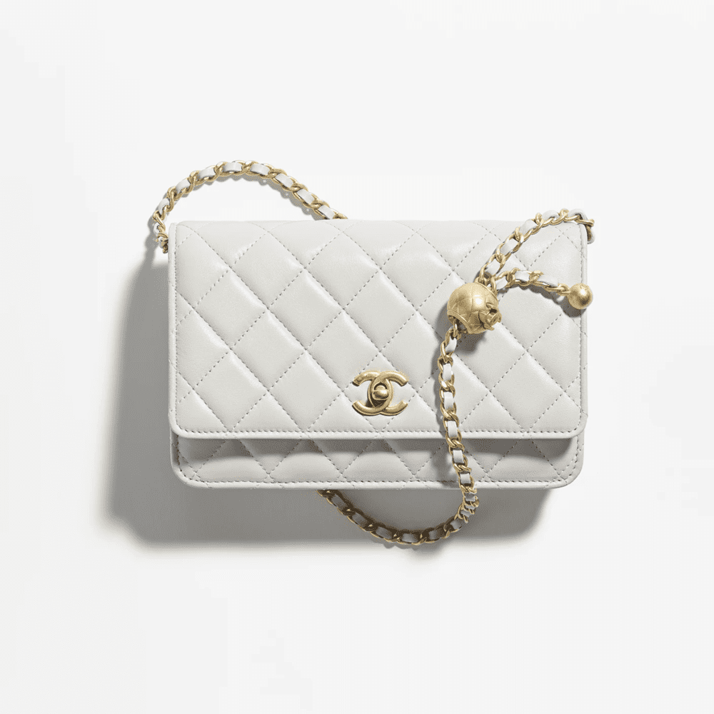 498e65dbee6900cfb2a333233cafdca8.png Chanel Wallet on Chain - Image 1