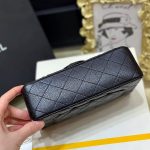 CHANEL MINI FLAP BAG - Image 5