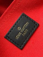 Louis Vuitton M46653 OnTheGo East West - Image 10