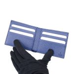 Bi-fold wallet with Gucci script - Image 4