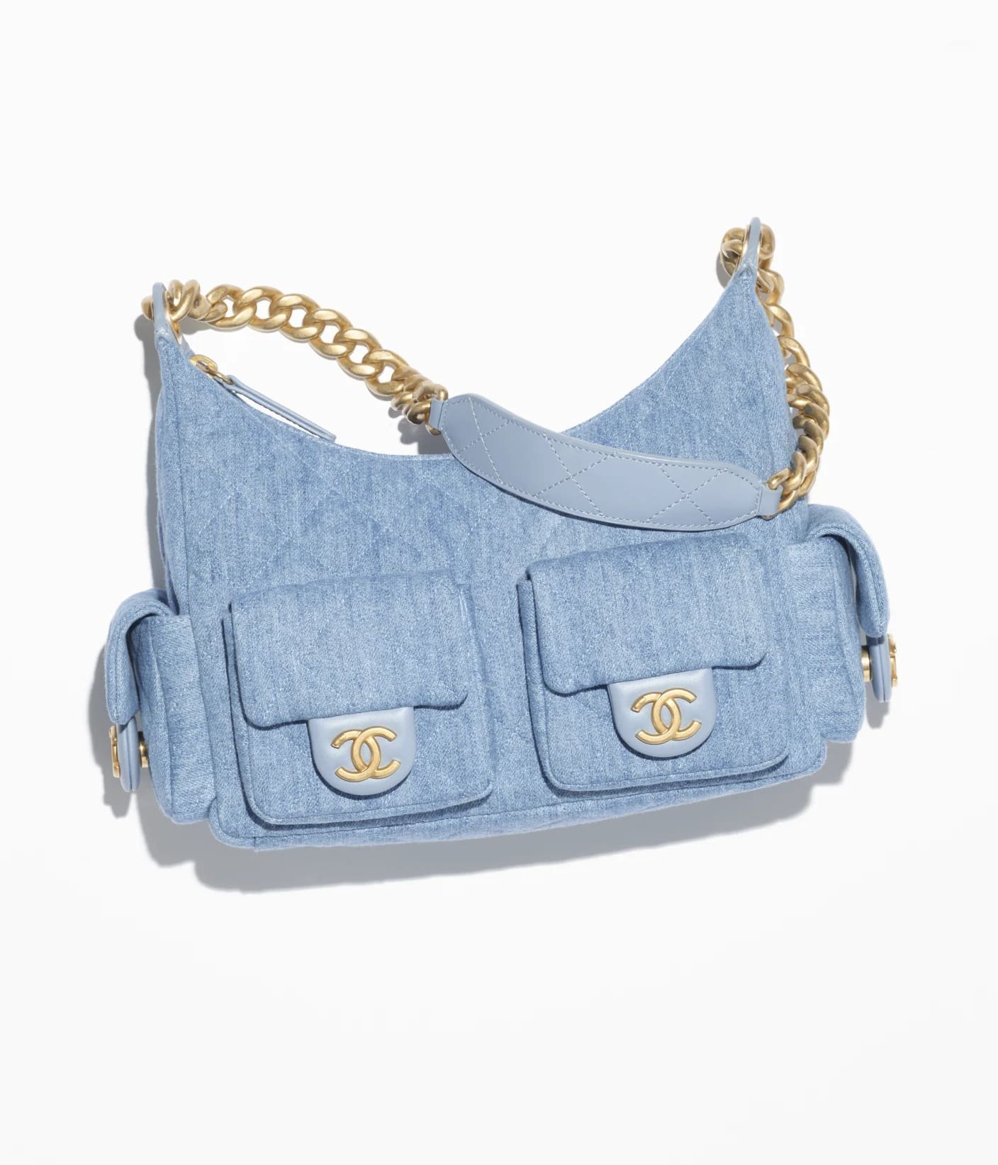 6e3a029eb99e28dec369170bf77bfe0a.jpg CHANEL LARGE HOBO BAG - Image 1