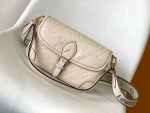 Louis Vuitton M46388 Diane - Image 3