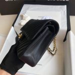 Chanel Classic Chevron Tweed Medium Flap Glod - Image 6