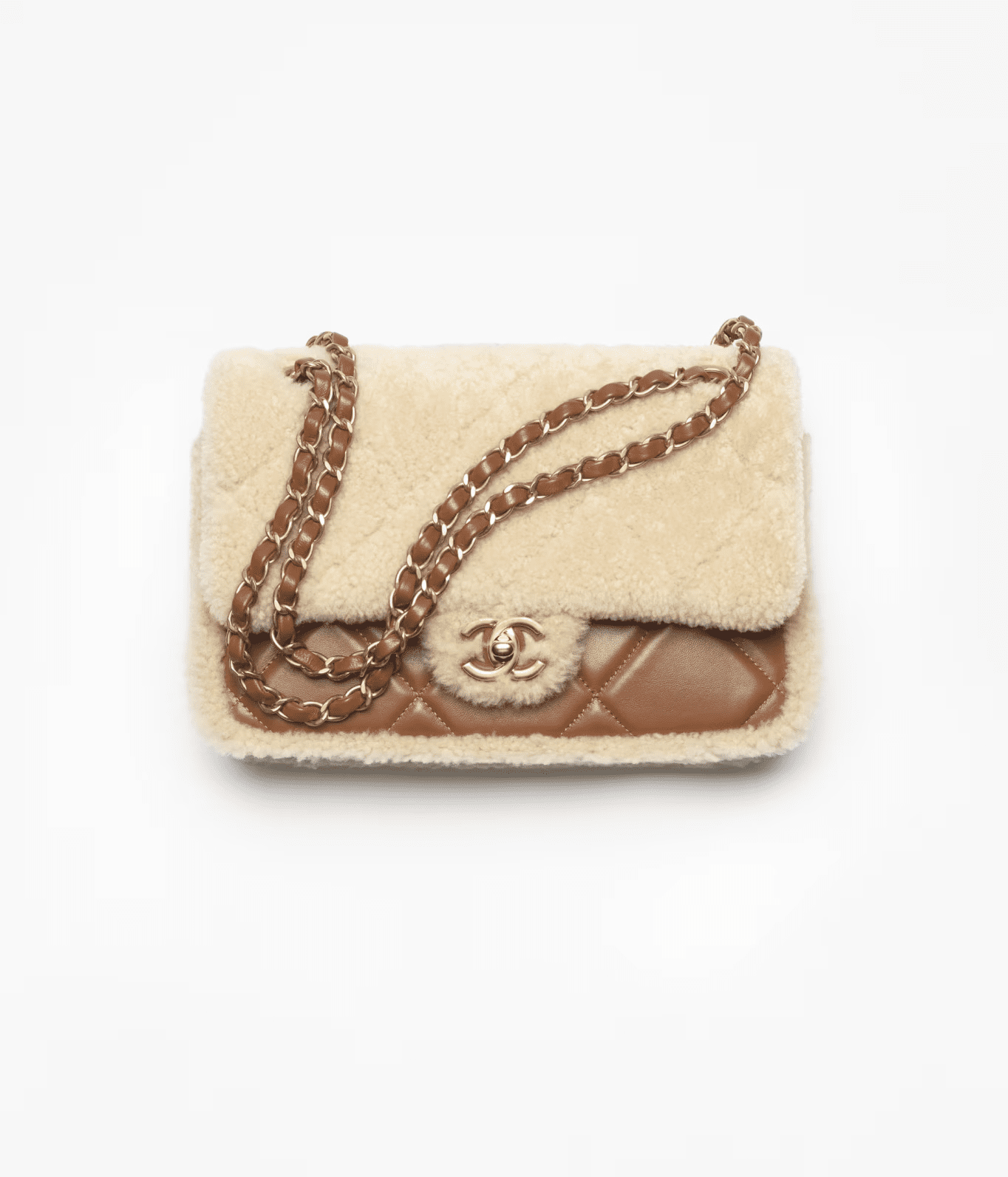 7c5a0fc1b6de110307abe88213b228d2.png Chanel Flap Bag - Image 1