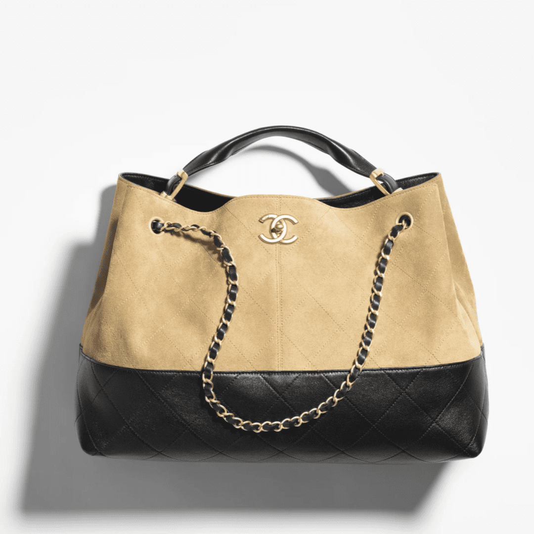 81f865b218a3c31def58d8b7d9d0372b.png Chanel 25 Shopping Bag - Image 1