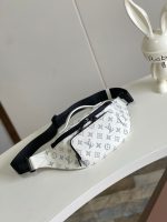 Louis Vuitton M25227 Rush Bumbag - Image 3