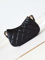 Chanel AS4422 23K Hobo bag - Image 4