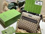 Gucci men’s shoulder crossbody bag - Image 2