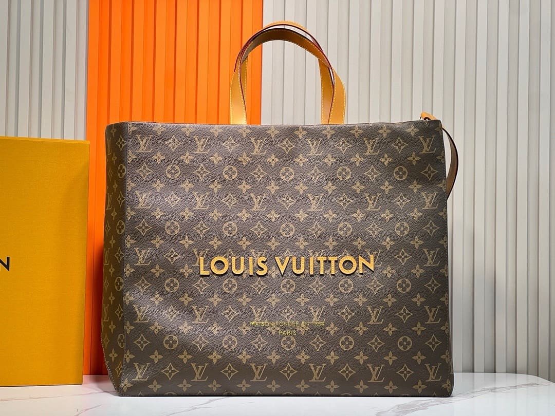 DAjcQzYd-IMG_7017.jpg Louis Vuitton Shopper Medium - Image 1