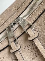 Louis Vuitton M24133 Medium HAND IT ALL - Image 6