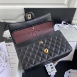 CHANEL CLASSIC HANDBAG Lambskin & Gold Metal - Image 4