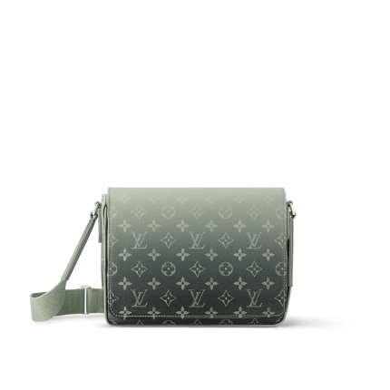 Louis Vuitton M11593 District PM