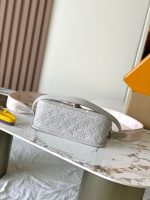 Louis Vuitton M14214 Diane - Image 8