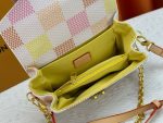 Louis Vuitton Pochette Métis East West - Image 9