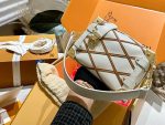Louis Vuitton M25216 Side Trunk PM - Image 9