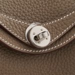 Hermès Lindy 20 Clemence Etoupe Palladium Hardware - Image 6
