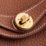 Hermès Lindy 20 Clemence Gold Gold Hardware - Image 6