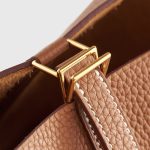 Hermès Picotin 18 Clemence Gold Gold Hardware - Image 4