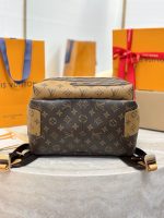 Louis Vuitton M26130 Discovery Backpack PM - Image 9