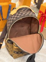 Louis Vuitton M26130 Discovery Backpack PM - Image 5