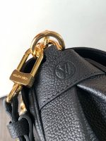 Louis Vuitton M45813 Favorite - Image 9