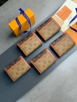Louis Vuitton M68725 Dauphine Compact Wallet - Image 3