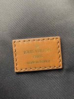 Louis Vuitton M46311 LOOP HOBO BAG - Image 10