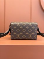 Louis Vuitton M83613 Steamer Wearable Wallet - Image 4