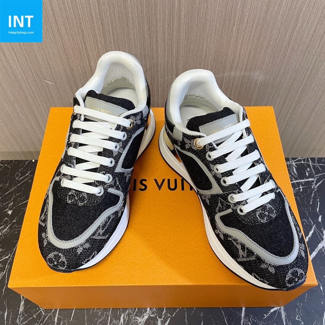 IMG_1597.jpg Louis Vuitton Shoes | Mastercraft Quality - Image 1