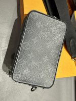 Louis Vuitton M80741 Alpha Wearable Wallet - Image 7