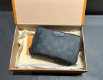 Louis Vuitton M80741 Alpha Wearable Wallet - Image 2