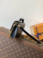 Louis Vuitton M12143 Wallet On Chain Capucines - Image 4