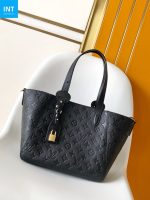 Louis Vuitton M25858 All In One PM - Image 3