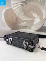 Louis Vuitton M20251 CLUTCH BOX Portable Hard Case - Image 9